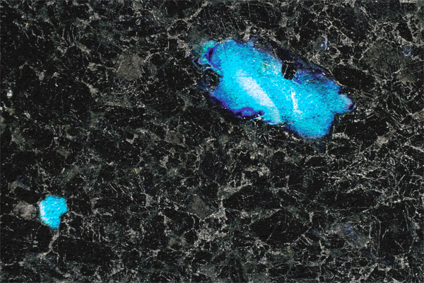 Povrchová úprava Riven - BlueSpectrolite